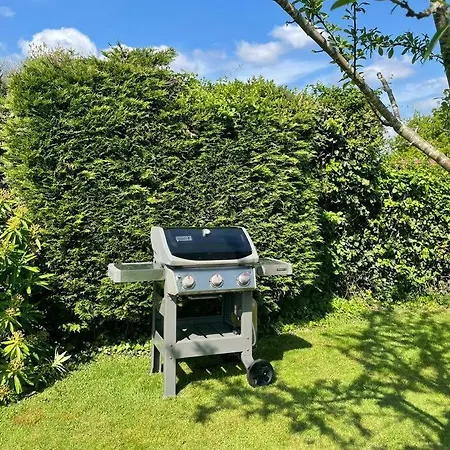 Villa Maison En Bois Avec Piscine A 1000 M Des Plages. *