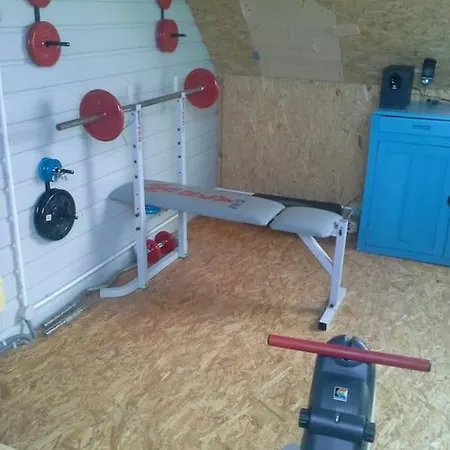 Maison En Bois Avec Piscine A 1000 M Des Plages. *