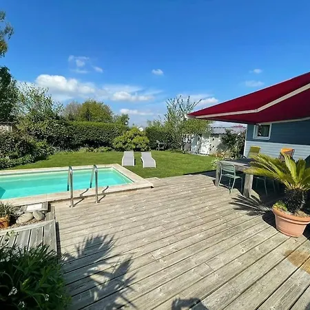 Villa Maison En Bois Avec Piscine A 1000 M Des Plages.